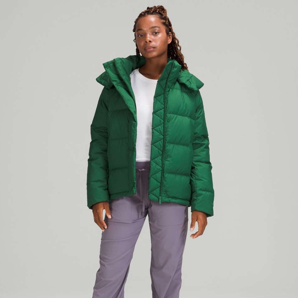 Lululemon wunder puff Everglade green size 4